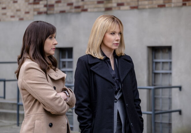 On Location - Hailey Dean Mysteries - A New Phase
