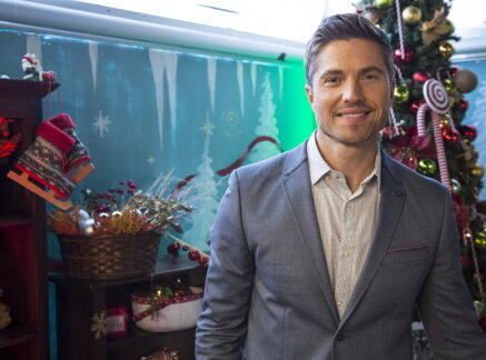 Cast Interviews - Finding Santa - Eric Winter on What Brings Him Joy