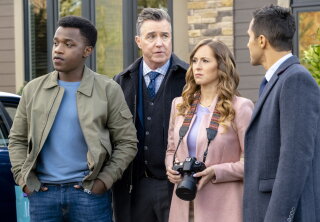 On Location - Picture Perfect Mysteries: Dead Over Diamonds