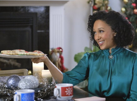 Preview + Sneak Peek - A Christmas Miracle