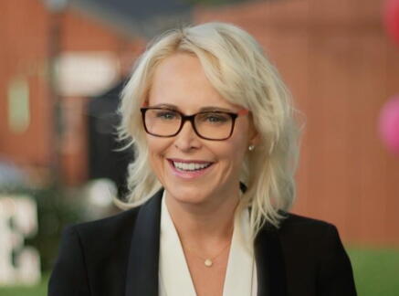 Interview - Olivia learning more about Mick - Wedding March 3: Here Comes the Bride