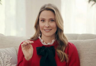12 Days ’Til Christmas - Jill Wagner - Presents