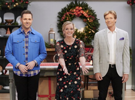 Highlights - Jingle Bell Fruitcake Cookies - Christmas Cookie Matchup