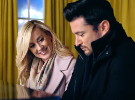 On Location - Christmas at Graceland - Sets and Scenes