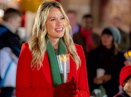 Candy Cane Questions - Tori Anderson’s Miracle Moment - Return to Christmas Creek