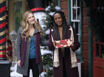 Tinsel Trivia - Christmas in Evergreen: Tidings of Joy - Holiday Trivia