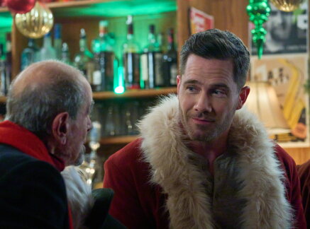 Preview - Catch Me If You Claus