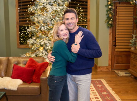 Finding Mr. Christmas - Preview - Merry Christmas Mom