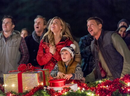 On Location - Miss Christmas