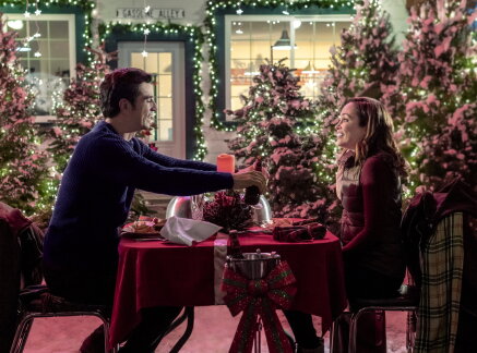 On Location - A Glenbrooke Christmas