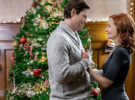 Preview - Swept up by Christmas