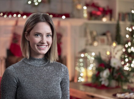 Merritt Patterson - Skiing - Two Days ’Til Christmas