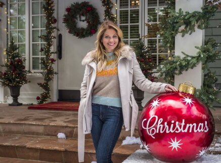 Cast Interviews - Playing Dual Roles - Switched for Christmas