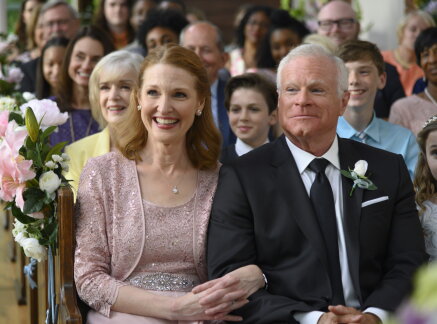 Preview - Wedding at Graceland - All Shook Up