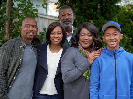 Preview - The Lewin Family - Hallmark Channel