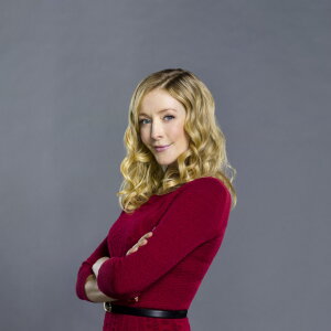 Jennifer Finnigan
