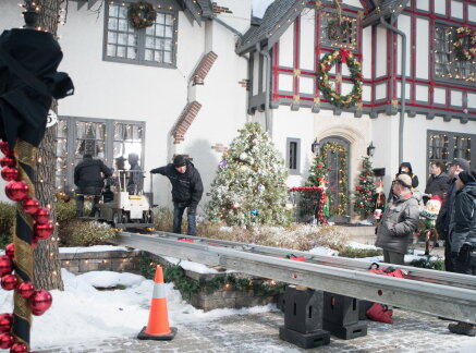 On Location - Christmas Connection
