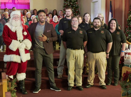 Highlights - Giving Back - Project Christmas Joy