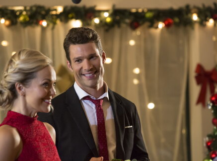 Cast Interviews - What People Will Love - With Love, Christmas