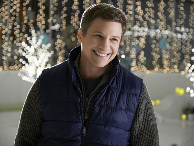 Sleigh Bell Stories - Holiday for Heroes - Marc Blucas