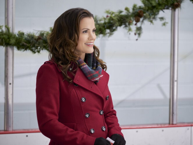 Sleigh Bell Stories - Holiday for Heroes - Melissa Claire Egan