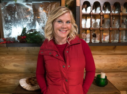 Cast Interviews - Working with Hallmark Channel - Christmas at Holly Lodge