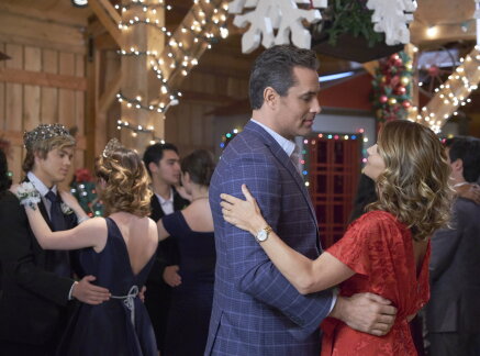 On Location - Homegrown Christmas