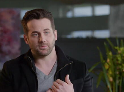 The Right Location - Interviews - Niall Matter