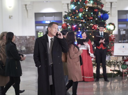 On Location - A Kiss Before Christmas