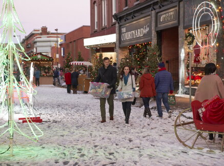 On Location - Pride, Prejudice, and Mistletoe
