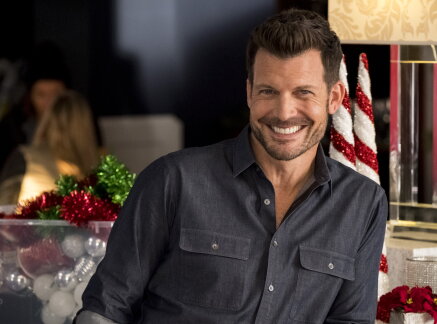 Cast Interviews - Holiday Traditions - Switched for Christmas