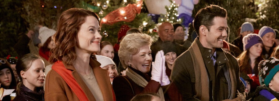 Preview + Sneak Peek - Hope at Christmas