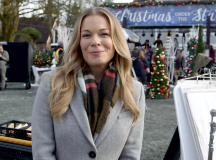 On Location - It’s Christmas, Eve