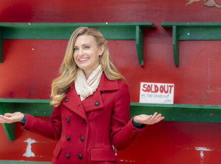 Preview - Christmas in Love