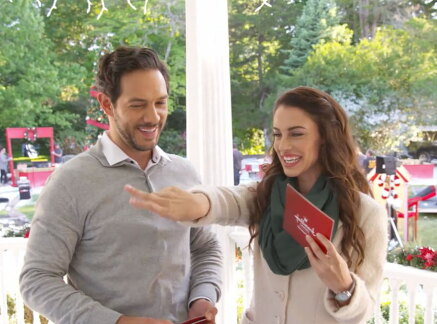 Tinsel Trivia - Charades - Christmas at Pemberley Manor