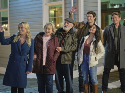 On Location - Good Morning Christmas!